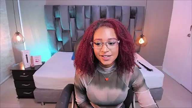 Snapshot of Lorena_Vieira_ chatting on 01/23/25, 07:40 Lorena Vieira  online show from 01/23/25, 07:40