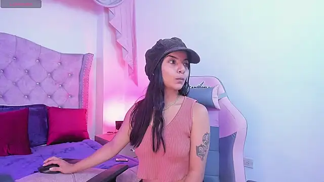 Snapshot of sofi_soft_ chatting on 02/11/25, 07:16 sofi soft  online show from 02/11/25, 07:16