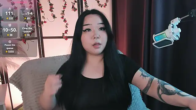 Snapshot of mei_honey_ chatting on 03/15/25, 02:01 mei honey  online show from 03/15/25, 02:01