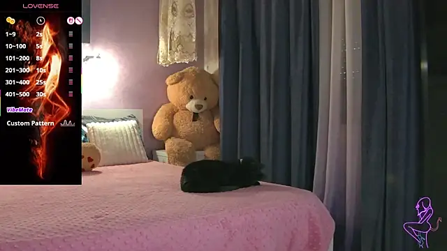 EvelynAisha online show from 01/12/26, 02:44