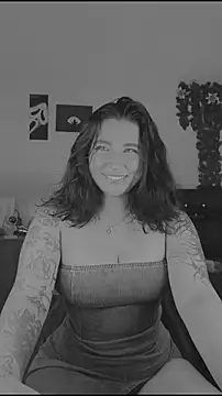 Pauilina online show from 04/14/26, 08:48