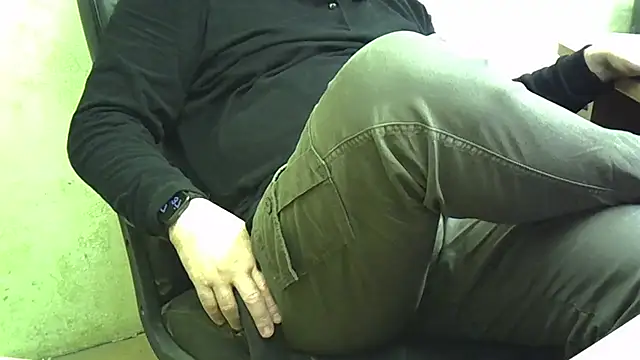 nikdov3 online show from 09/25/25, 04:38