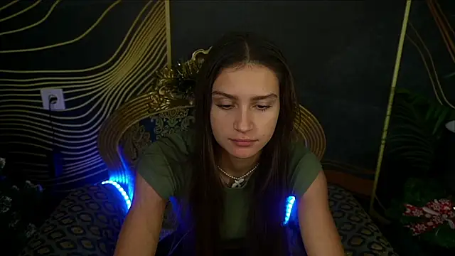 ValeryRoyale online show from 12/15/24, 09:45