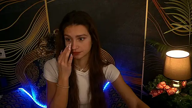 ValeryRoyale online show from 12/24/24, 10:55