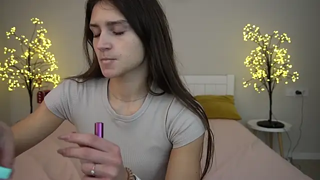 ValeryRoyale online show from 02/05/25, 02:37