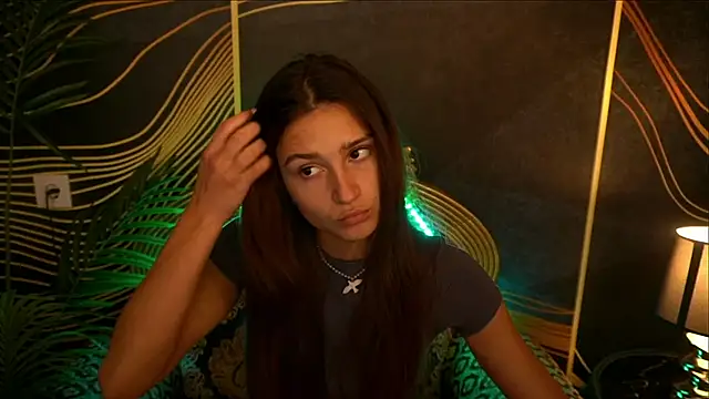 ValeryRoyale online show from 03/18/25, 02:15