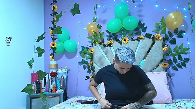 BRITHANY SPARK online show from 03/20/26, 12:26