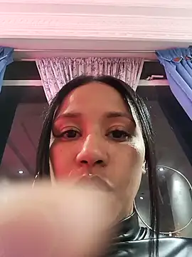 Snapshot of devi_black13_ chatting on 01/11/25, 12:55 devi black13  online show from 01/11/25, 12:55