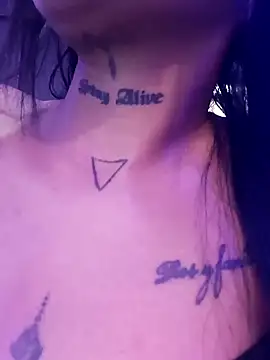 Snapshot of devi_black13_ chatting on 02/05/25, 08:14 devi black13  online show from 02/05/25, 08:14