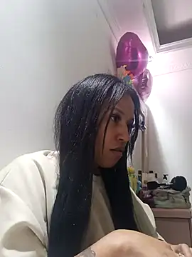 Snapshot of devi_black13_ chatting on 02/11/25, 11:01 devi black13  online show from 02/11/25, 11:01