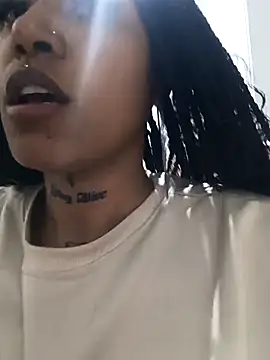 Snapshot of devi_black13_ chatting on 02/23/25, 11:58 devi black13  online show from 02/23/25, 11:58