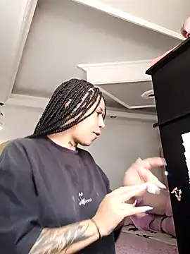 Snapshot of devi_black13_ chatting on 02/21/26, 05:03 devi black13 online show from 02/21/26, 05:03