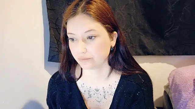Snapshot of swett-veroniica chatting on 05/12/26, 01:08 swett-veroniica online show from 05/12/26, 01:08