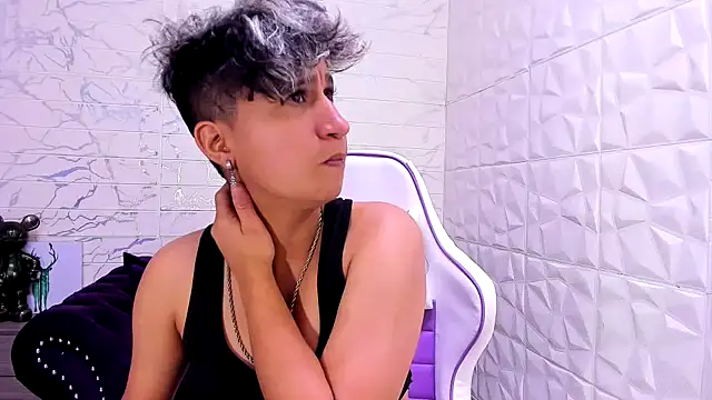 Im Milan Rs online show from 02/15/25, 12:15