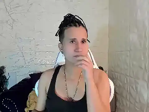 Im Milan Rs online show from 02/28/25, 03:48