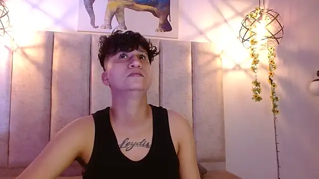 Im Milan Rs online show from 10/10/25, 04:00