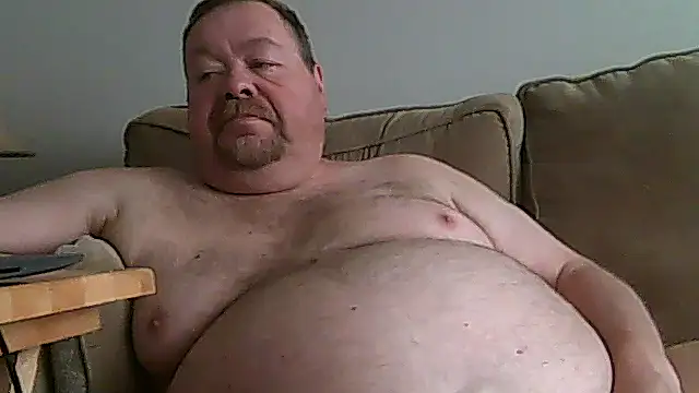 Snapshot of hitman_35 chatting on 06/18/26, 06:01 hitman 35 online show from 06/18/26, 06:01