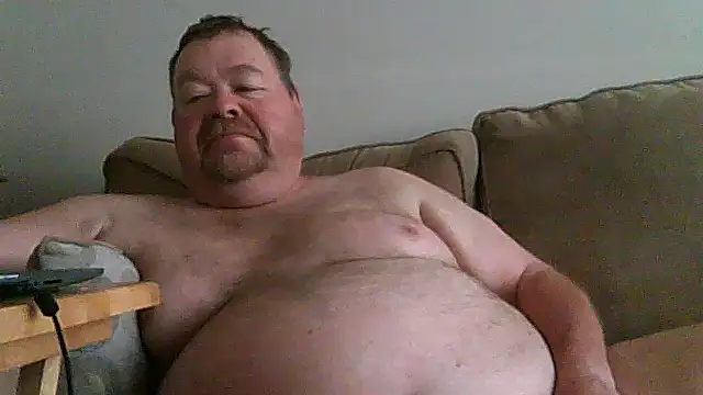 Snapshot of hitman_35 chatting on 07/08/26, 03:27 hitman 35 online show from 07/08/26, 03:27