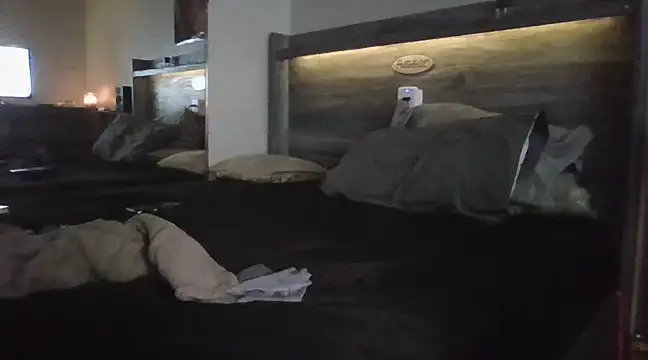 Edward LongCock online show from 01/15/25, 11:21