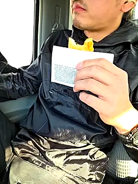 da--------i online show from 11/22/25, 04:55