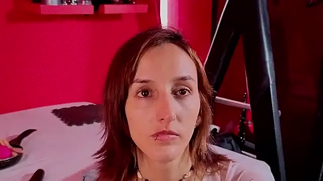 Ambar Roux  online show from 09/12/25, 01:33