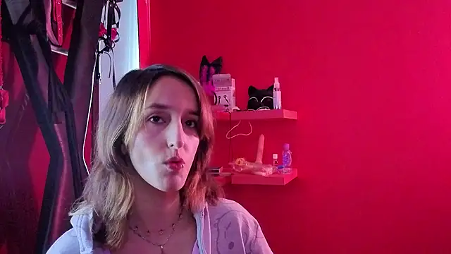 Ambar Roux  online show from 01/13/26, 02:22