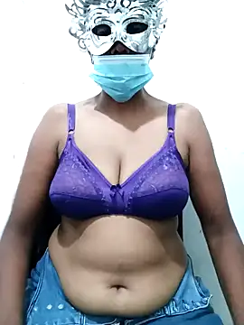 Snapshot of Amaaya_Baby chatting on 01/03/25, 08:32 Amaaya Baby online show from 01/03/25, 08:32