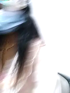 Snapshot of Amaaya_Baby chatting on 01/28/25, 01:39 Amaaya Baby online show from 01/28/25, 01:39