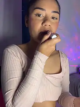  Luana online show from 03/21/25, 09:01