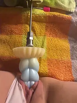 Snapshot of luisa1 chatting on 09/23/25, 06:33 luisa1 online show from 09/23/25, 06:33