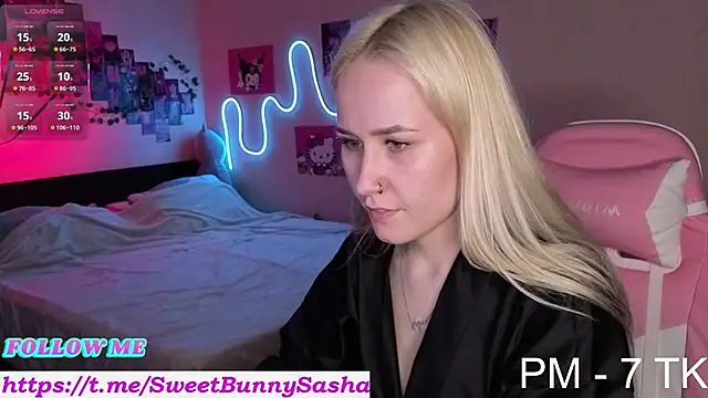 Bunny  of love online show from 10/21/25, 05:13