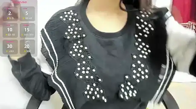 Snapshot of Reika_01 chatting on 02/12/25, 09:10 Reika 01 online show from 02/12/25, 09:10