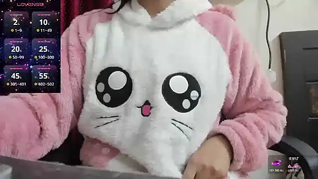 Snapshot of Reika_01 chatting on 12/03/25, 07:45 Reika 01 online show from 12/03/25, 07:45