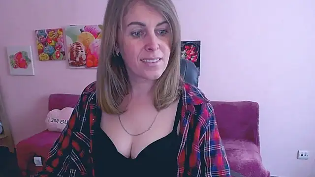 Hot Milady online show from 03/18/25, 08:03