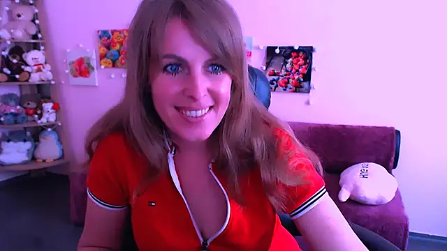 Hot Milady online show from 05/21/26, 07:26