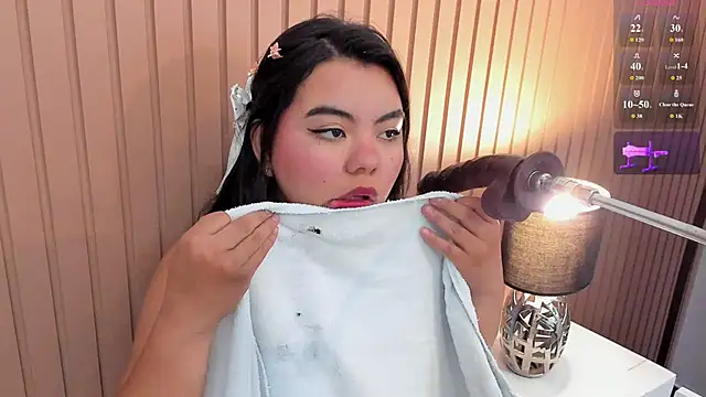 klhoe boobs online show from 02/15/26, 04:20