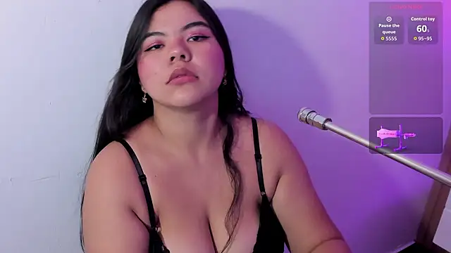 klhoe boobs online show from 03/23/26, 04:16