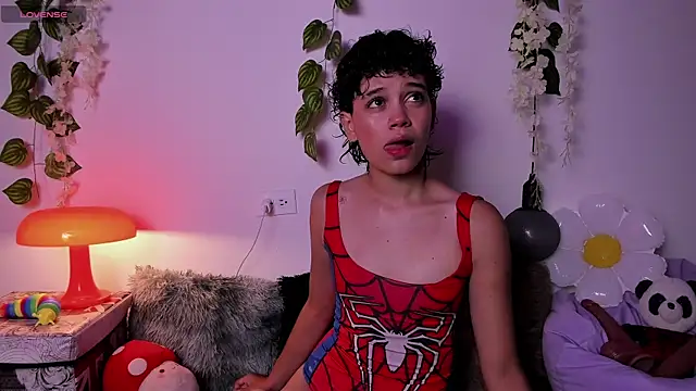 Snapshot of fernanda_indie chatting on 09/20/25, 04:35 fernanda indie online show from 09/20/25, 04:35