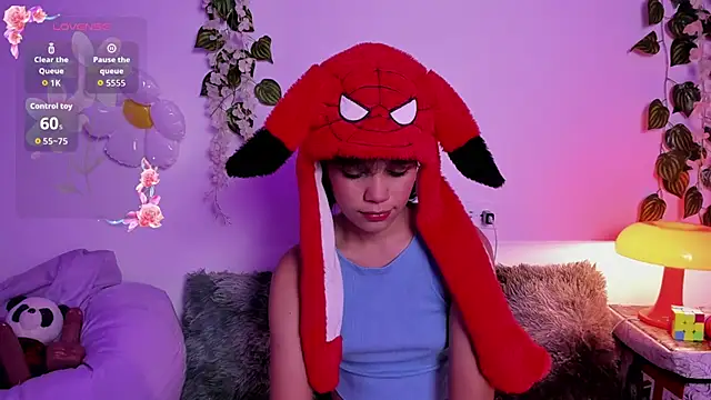 Snapshot of fernanda_indie chatting on 11/11/25, 02:22 fernanda indie online show from 11/11/25, 02:22