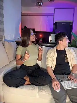 tiana nave online show from 03/25/26, 02:28