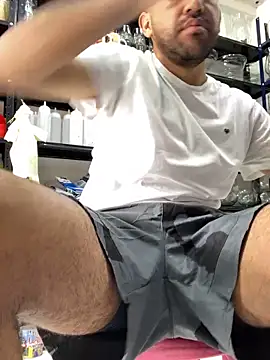 JuanZapata33 online show from 01/08/25, 05:15