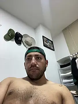 JuanZapata33 online show from 01/21/25, 09:46