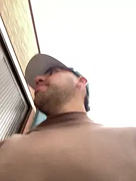 JuanZapata33 online show from 03/01/25, 08:21