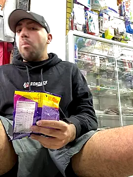 JuanZapata33 online show from 12/01/25, 10:04