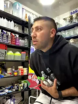 JuanZapata33 online show from 01/16/26, 09:41