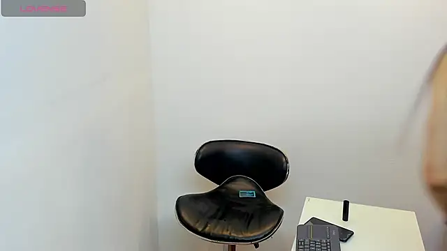 Snapshot of FRAN_DESS chatting on 02/07/25, 08:10 FRAN DESS online show from 02/07/25, 08:10