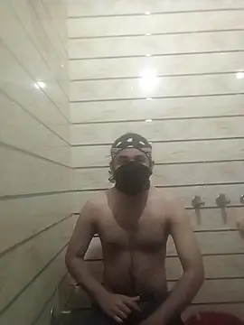 Snapshot of weeif chatting on 04/05/26, 12:35 weeif online show from 04/05/26, 12:35