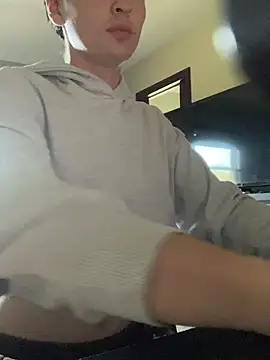 Snapshot of YourFavTwinkie chatting on 03/30/26, 01:28 YourFavTwinkie online show from 03/30/26, 01:28