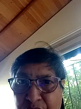 florecita69 online show from 02/17/25, 09:08