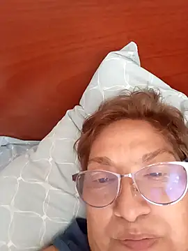 florecita69 online show from 11/19/25, 12:16